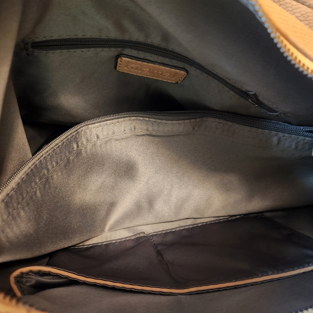 Kilamal  brown purse. Three compartments on the inside. Double shoulder … - Picture 8 of 9
